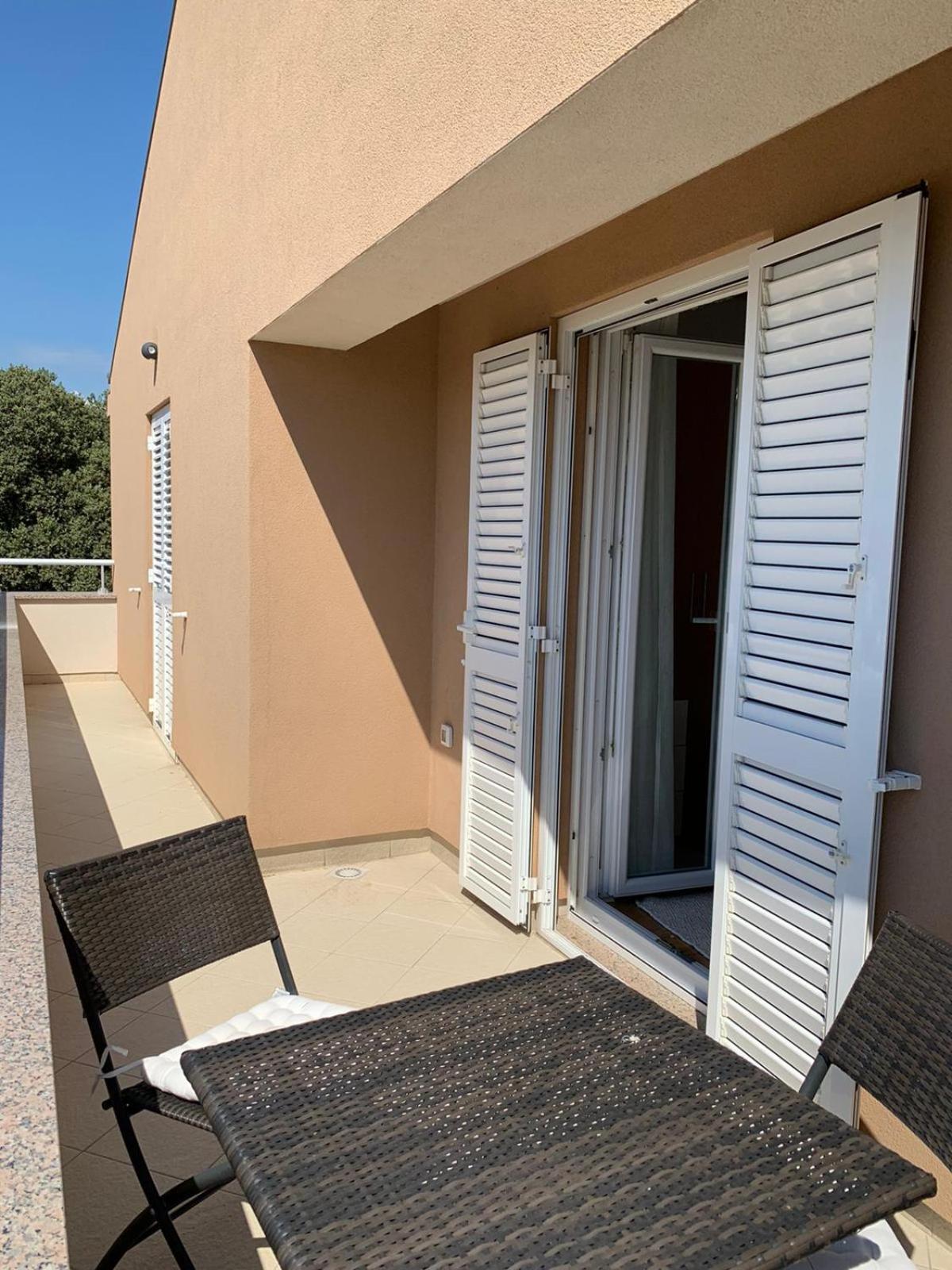 Apartments L&D Biograd Na Moru Exterior photo