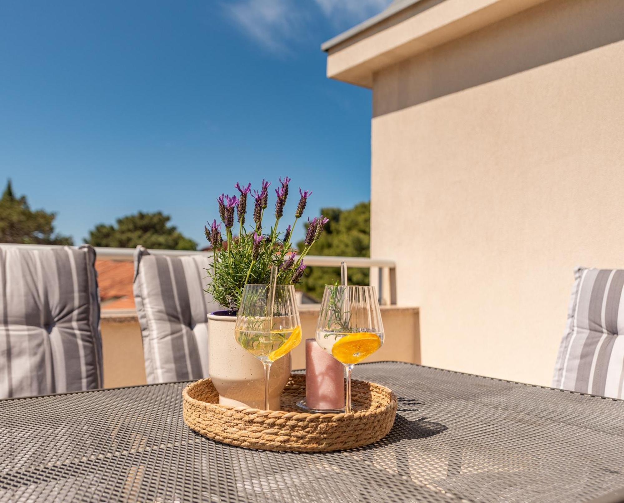 Apartments L&D Biograd Na Moru Exterior photo