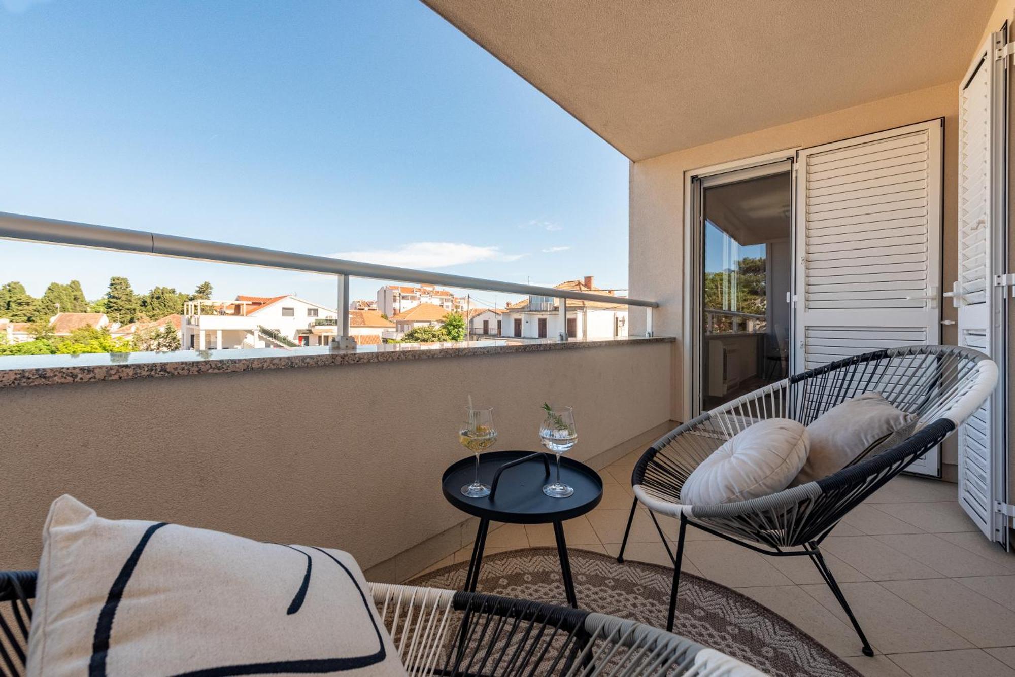 Apartments L&D Biograd Na Moru Exterior photo